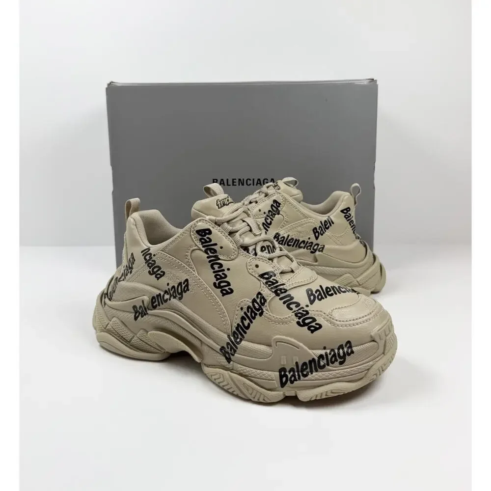 Size 40EU/10W - Balenciaga Triple S Beige Allover Logo NEW! - Picture 2 of 11